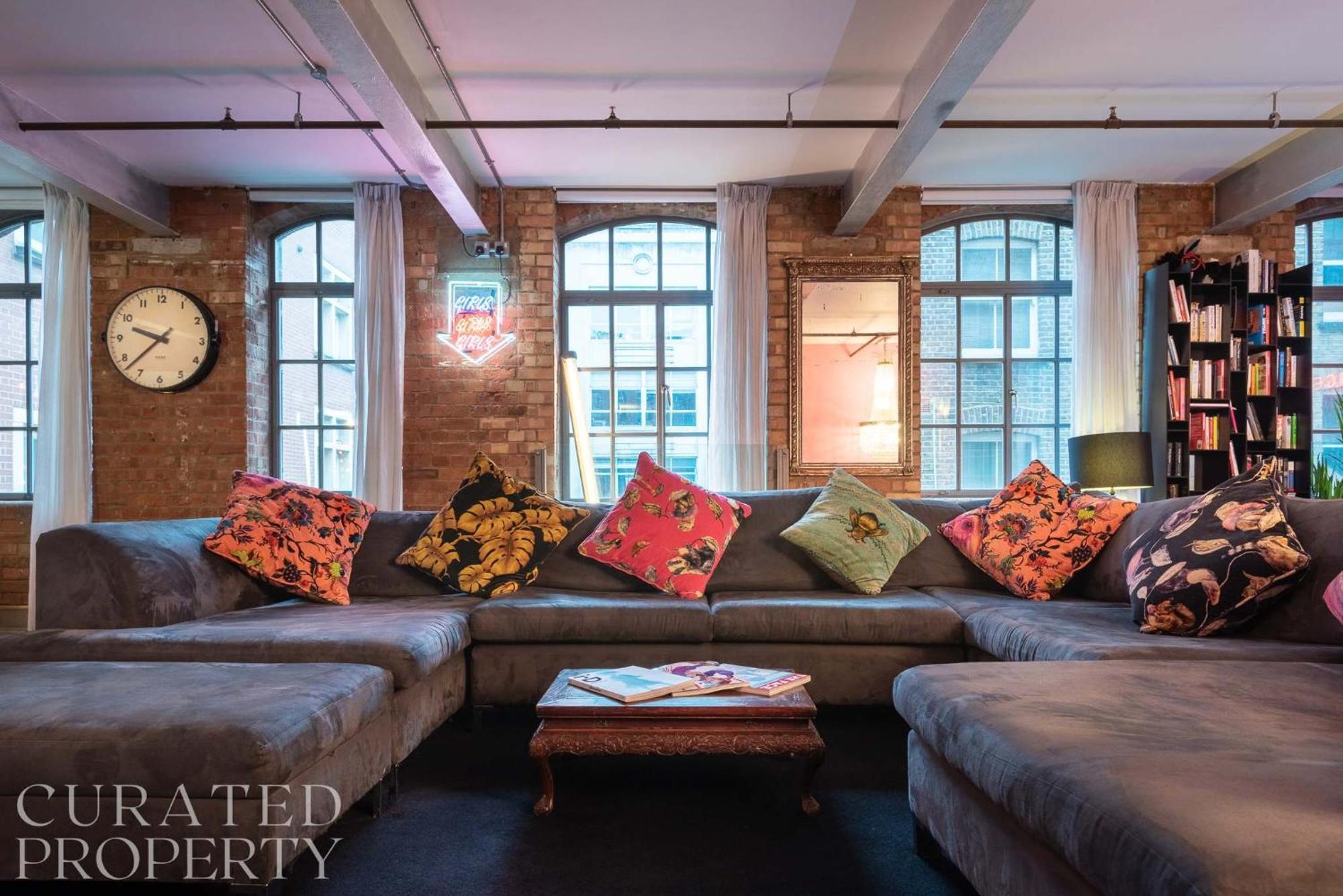 Amazingly Luxurious Loft Apartment, Soho - 3 Bedrooms, 2 Bath & Office London Exterior photo